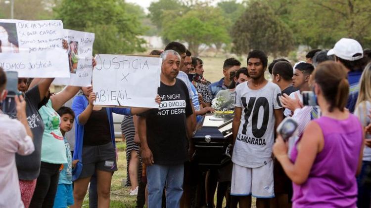 El arzobispo de Tucumán repudia el crimen de una niña y la "justicia por mano propia"