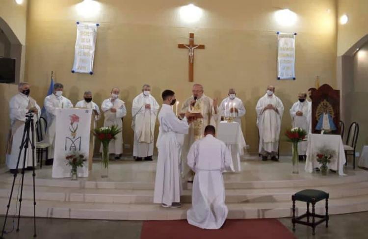 Ibicuy de fiesta por la primera ordenación de un diácono permanente