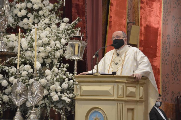 Mons. Cargnello: "¡Somos tuyos, Jesús!"