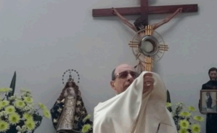 Mons. Fernández: "Ese pan nuestro que habla de amor"