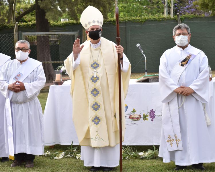 Mons. Lugones a los nuevos diáconos: "Cuiden a los más frágiles"