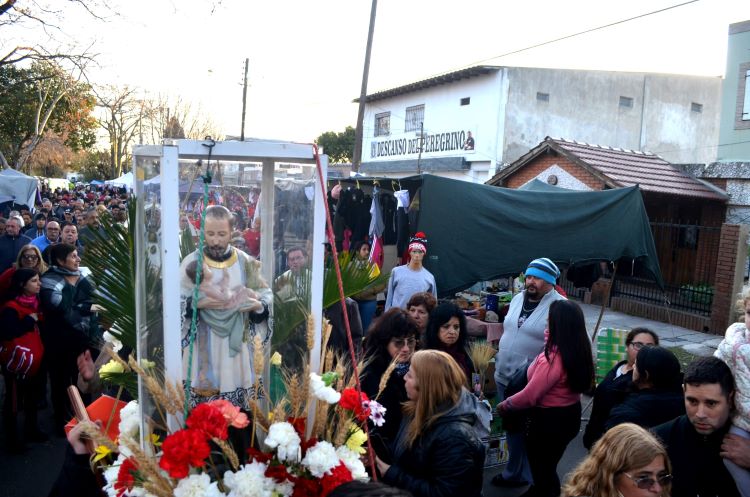 Mons. Lugones pidió encuentro, diálogo y cuidado a San Cayetano