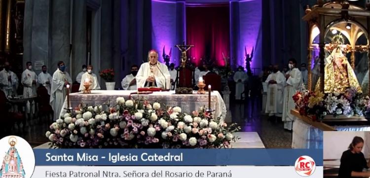 Mons. Puiggari: "Madre del Rosario, acércate aun más a nosotros"