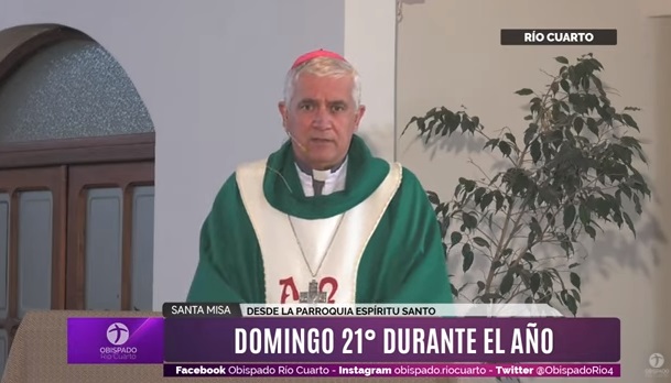 Mons. Uriona llamó a rezar por el Papa, sucesor de Pedro