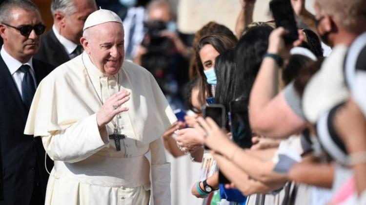 Papa: Nos convertimos en depredadores olvidando nuestra vocación de guardianes de la tierra