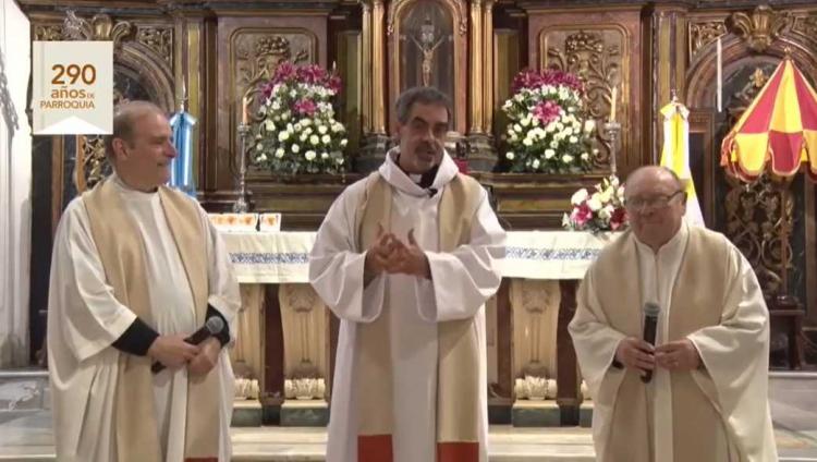 Tres generaciones de curas hablan de los 290 años de la catedral de Morón