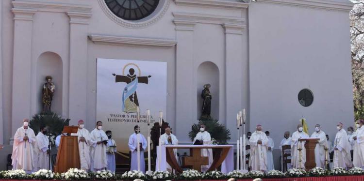 "Esquiú, un pastor que se entregó a los pobres al estilo de San Francisco"