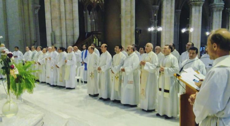 El arzobispo de La Plata convoca a una gran Hora Santa sacerdotal