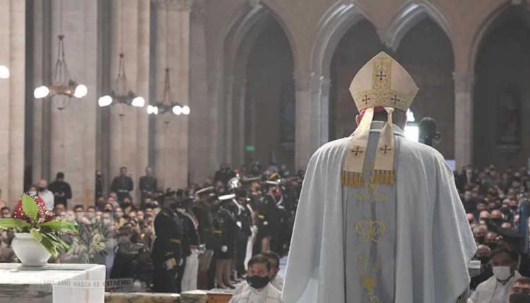 El nuncio recordó la alta misión de defender y proteger la Patria