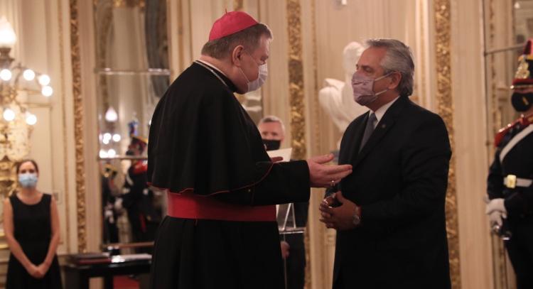 El Presidente recibió las cartas credenciales del nuncio apostólico