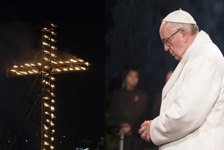 El Vía Crucis del Papa escrito por niños: Jesús nos consuela en nuestros miedos