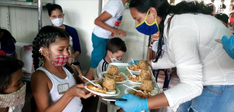 En el Mes de la Solidaridad, Mons. Ñáñez agradeció a los trabajadores incansables de la pandemia