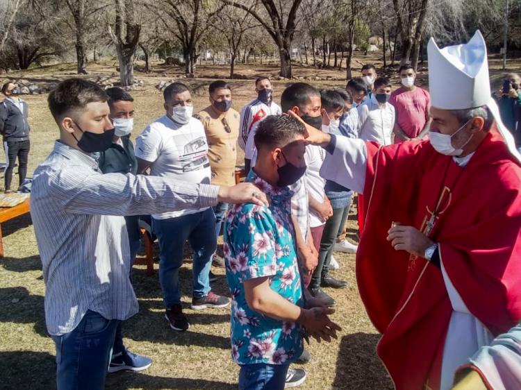 En la Rioja, los jóvenes de la Fazenda recibieron la Confirmación