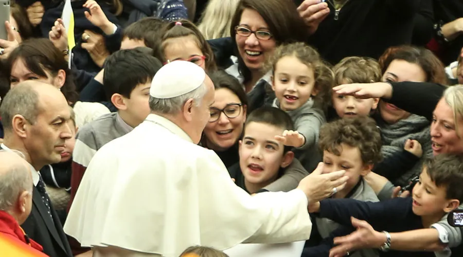 Francisco: El mañana pertenece a los niños que protegemos hoy