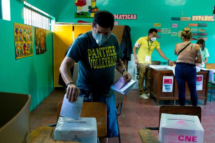 Honduras: Los obispos piden no votar a políticos corruptos manchados por el crimen