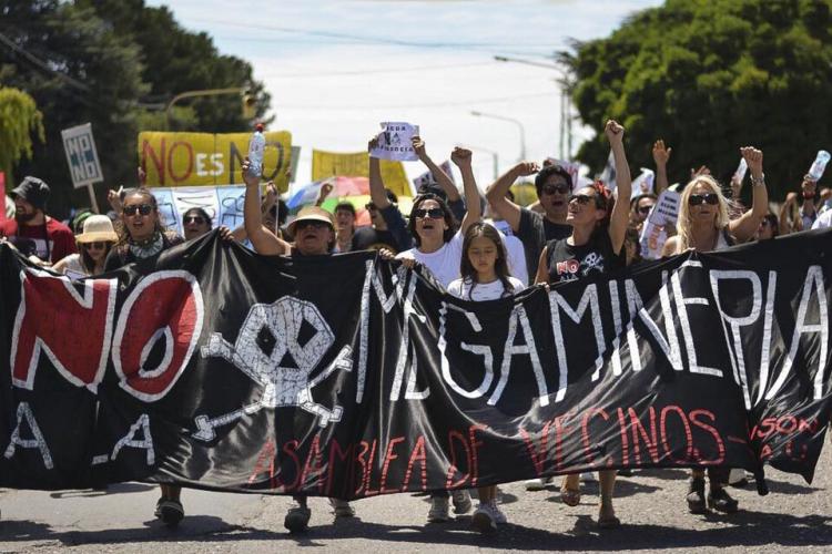 La CNJP se solidariza con los chubutenses que piden derogar la ley de megaminería