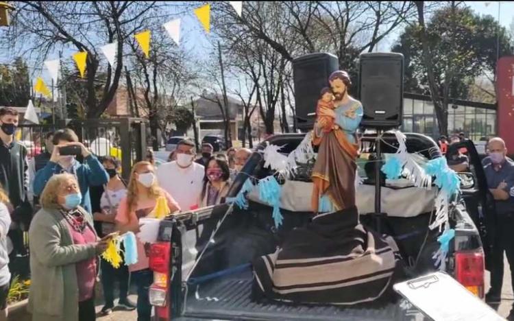 La comunidad de Morón se unió a la Caravana Diocesana de San José