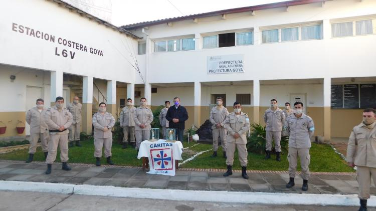 Mons. Canecín agradeció el servicio de la Prefectura Naval