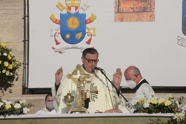 Mons. Martín pide a la Virgen que ampare a Rosario de la violencia y el narcotráfico