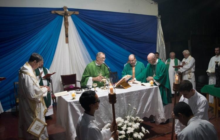 Mons. Martínez: "Una mirada que parte del Amor"