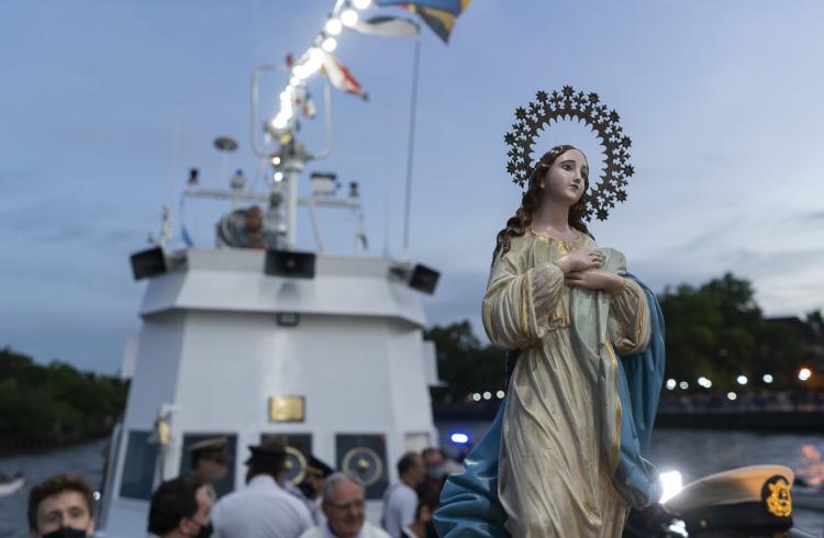 Mons. Ojea invita a dejarse mirar por la Virgen para tener esperanza