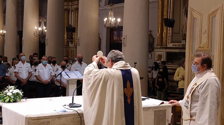 Mons. Ojea presidió una misa por los policías caídos en servicio