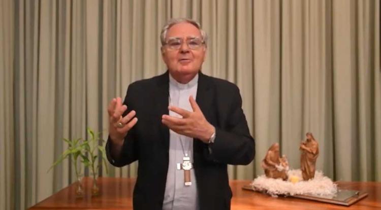 Mons. Ojea: Que la luz del Niño en el pesebre ilumine en medio de la oscuridad