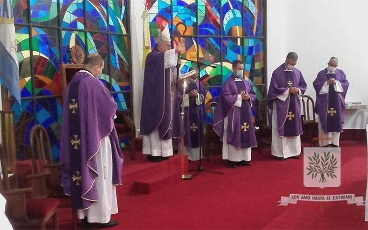 Mons. Olivera recordó a Shaw, "empresario en plenitud, creyente alegre, honrado y solidario"