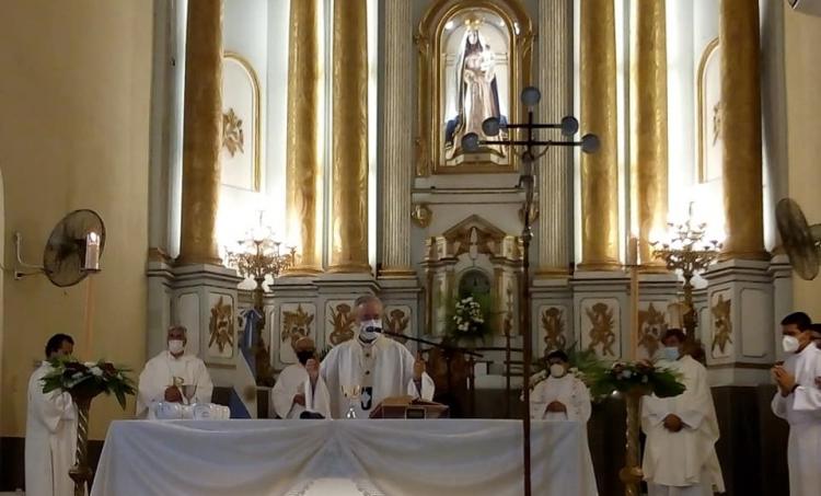 Mons. Stanovnik: La unción es como "un abrazo de Dios"