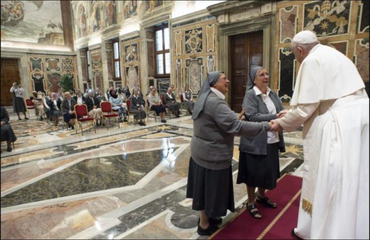 Papa: Crecer en sinodalidad, estímulo para los institutos de vida consagrada