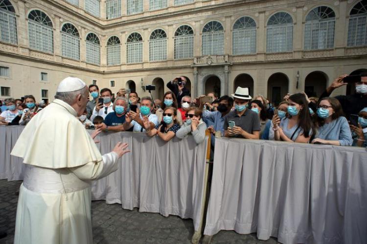 Papa: la vida cristiana no es 'un paseo', en algunos momentos es una lucha