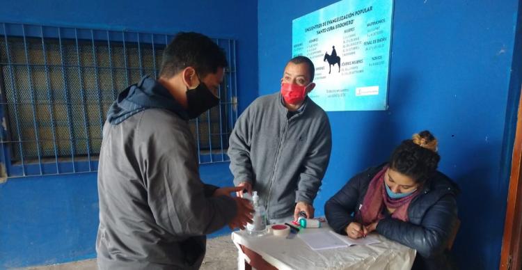 Red de cuidadores para que "nadie se quede solo" en la pandemia