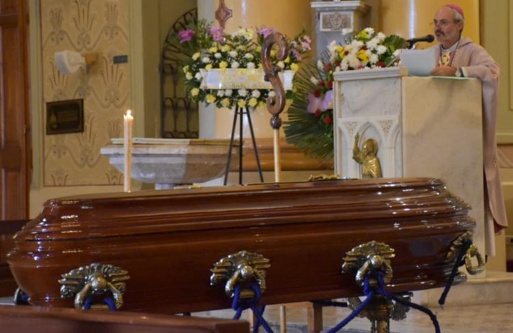 Último adiós a monseñor Sigampa en la catedral de La Rioja