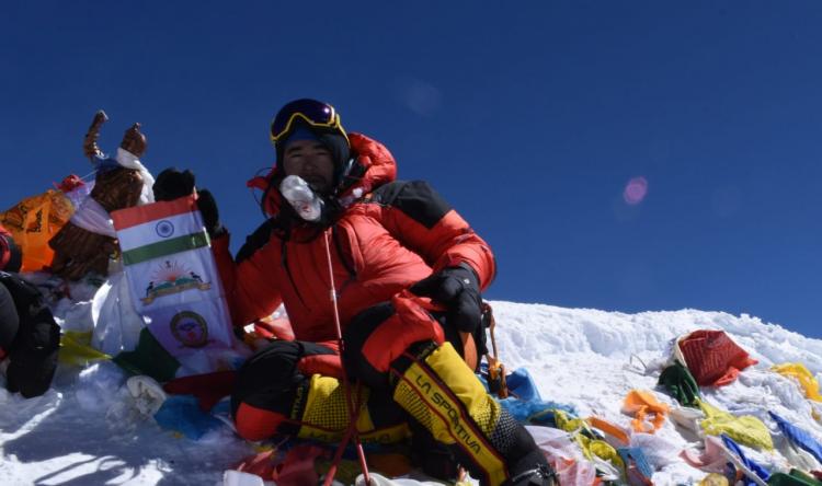 Un salesiano en la cima del mundo