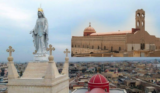 Una estatua de la Virgen en la iglesia profanada por los yihadistas