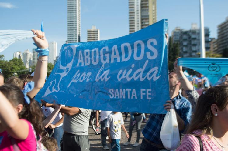 Abogados santafesinos repudian que se ataque a las organizaciones provida