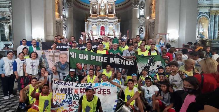 Acción de gracias de los Hogares de Cristo a los pies de la Virgen del Valle