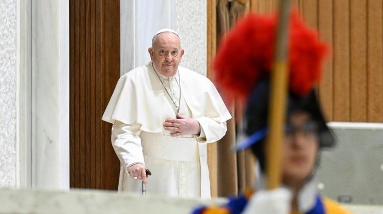 Francisco invita a combatir la tristeza apoyándose en la esperanza