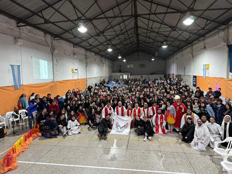 Avellaneda-Lanús: vigilia juvenil para celebrar Pentecostés