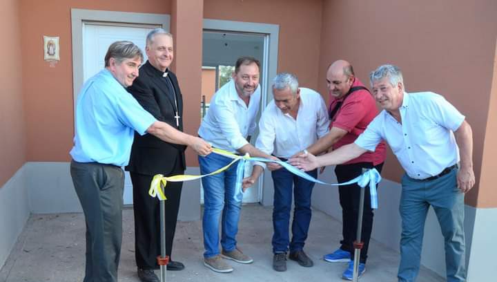 Cáritas 9 de Julio inauguró 25 viviendas en el barrio "Las Familias" de Lincoln