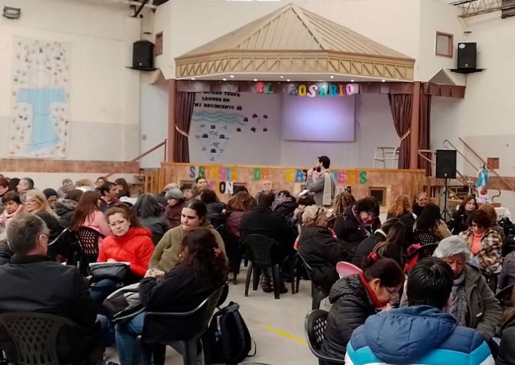 Catequistas de Avellaneda-Lanús renovaron sus mandatos en un encuentro diocesano