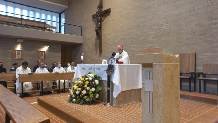 Colocaron reliquias de san Óscar Romero en la capilla del Celam