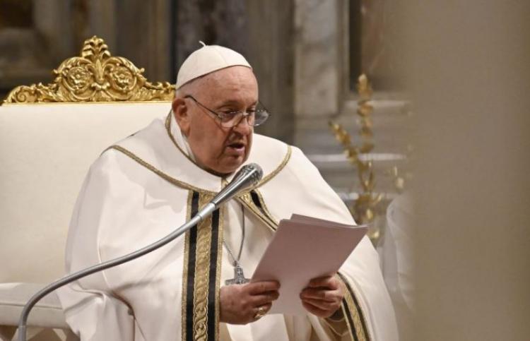 Como los Reyes Magos, busquemos al Señor con la mirada puesta en el Cielo