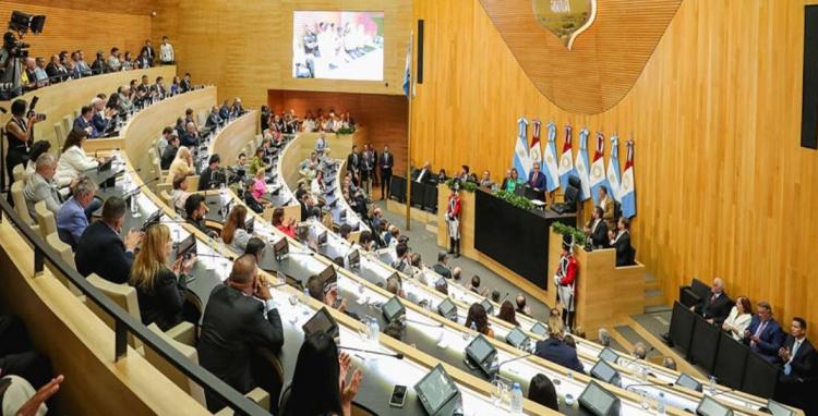 Córdoba: la Legislatura reconoció a Larrabure por su amor a la Patria, vida heroica y modelo de santidad