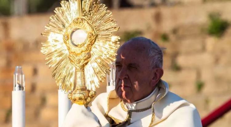 Corpus Christi: La Eucaristía es la respuesta de Dios al hambre más profunda del corazón