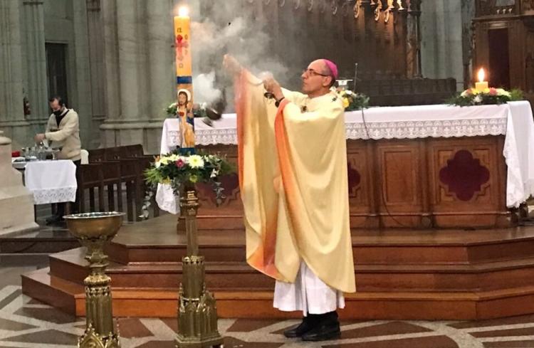 "Cristo vivo nos comparte su vida sin cesar, y por eso cada momento es una Pascua"