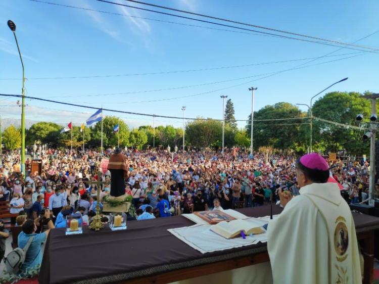 Cruz del eje celebró a Brochero, modelo de cercanía y transformador de la Patria