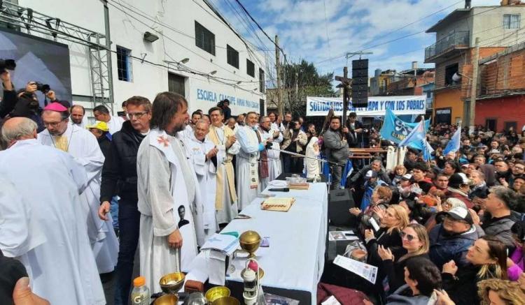 Curas villeros le dicen 'No' al recorte en políticas públicas en barrios populares