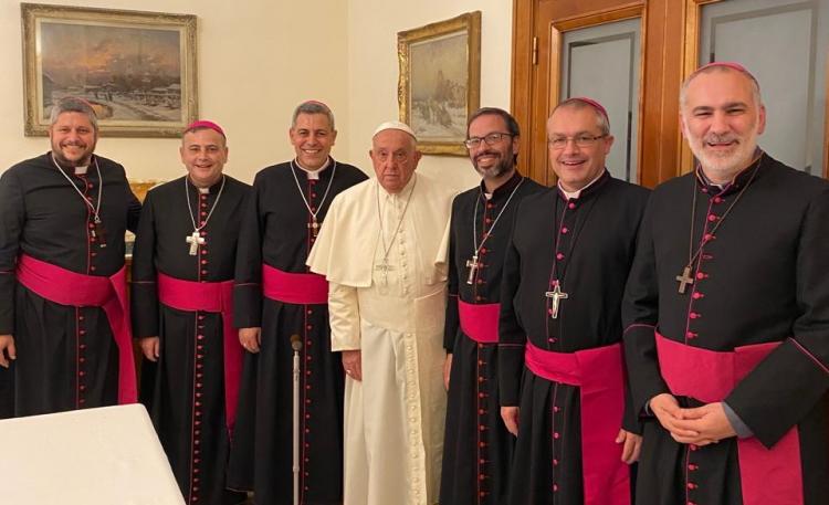 De qué hablaron los seis obispos argentinos que almorzaron con el Papa