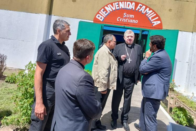 El nuncio visitó la Unidad Penitenciaria 32 de Florencio Varela